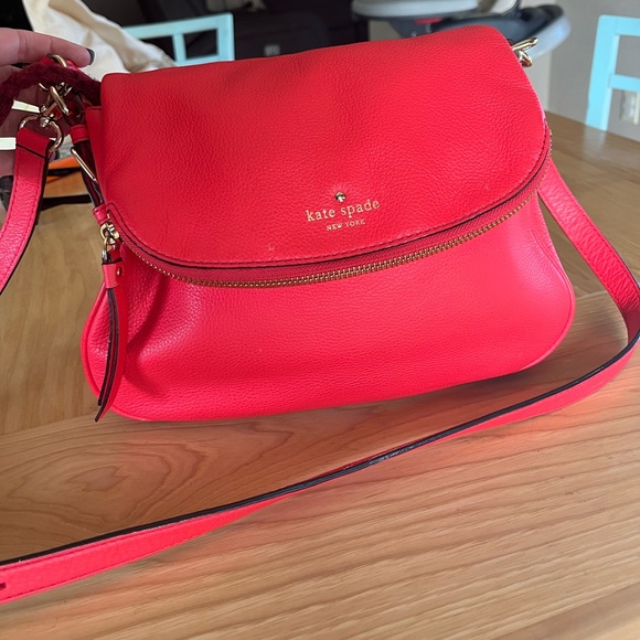 Kate Spade Cobble Hill Devin Crossbody Bag - Picture 1 of 2